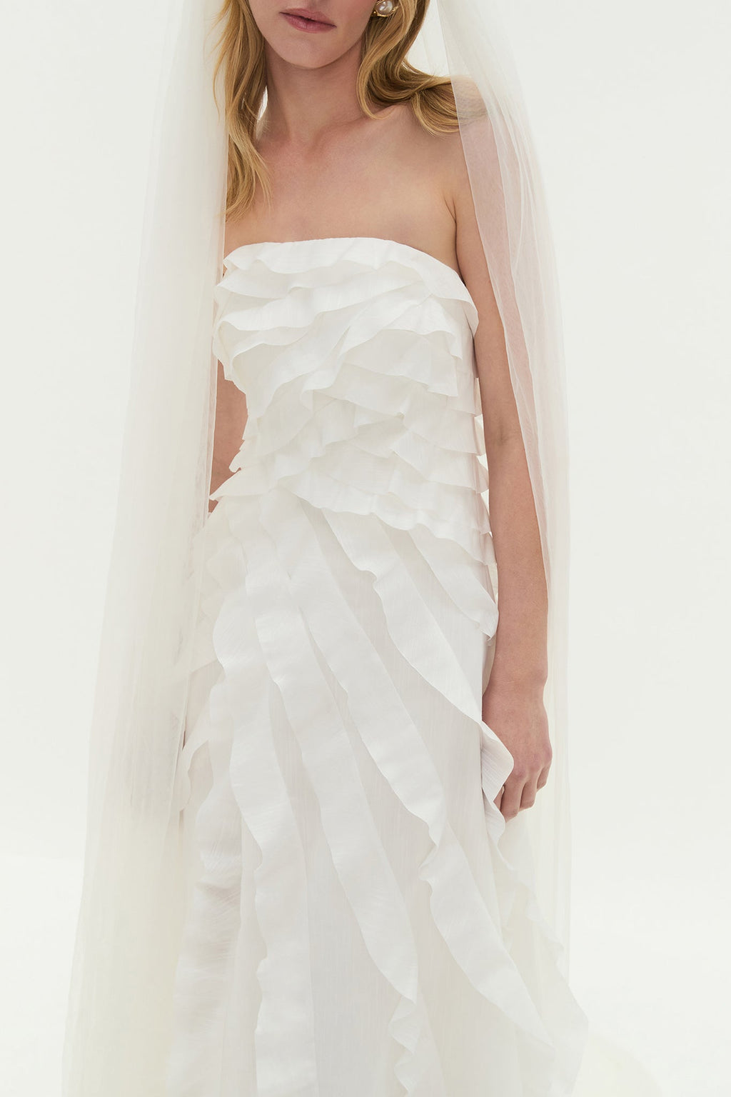 Allairie Gown