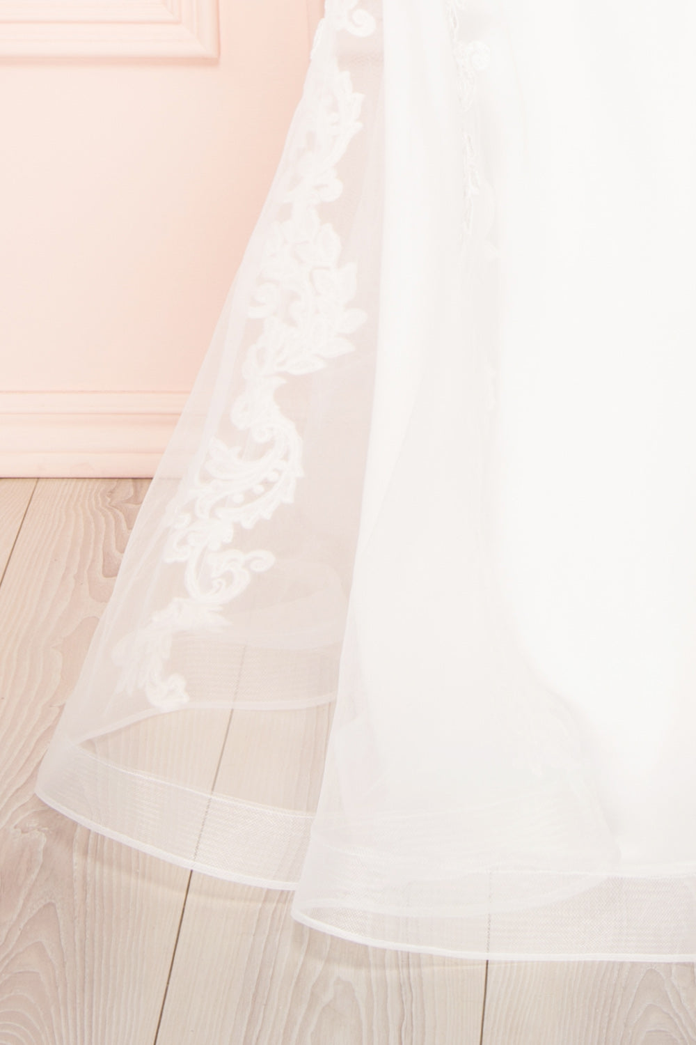 Aerlene | White Embroidered Mermaid Wedding Dress
