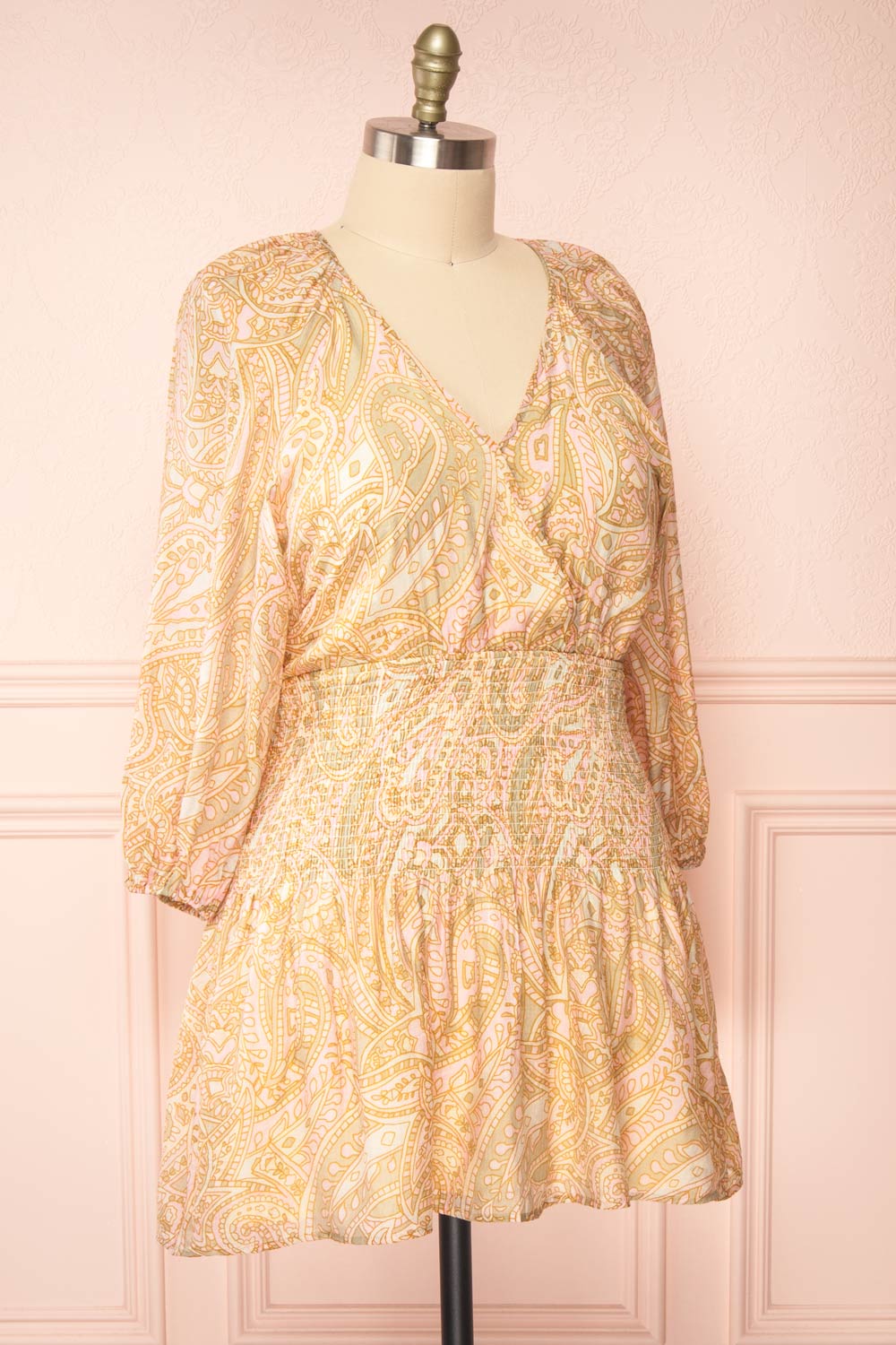 Freela | Short Paisely Patterned V-Neck Dress