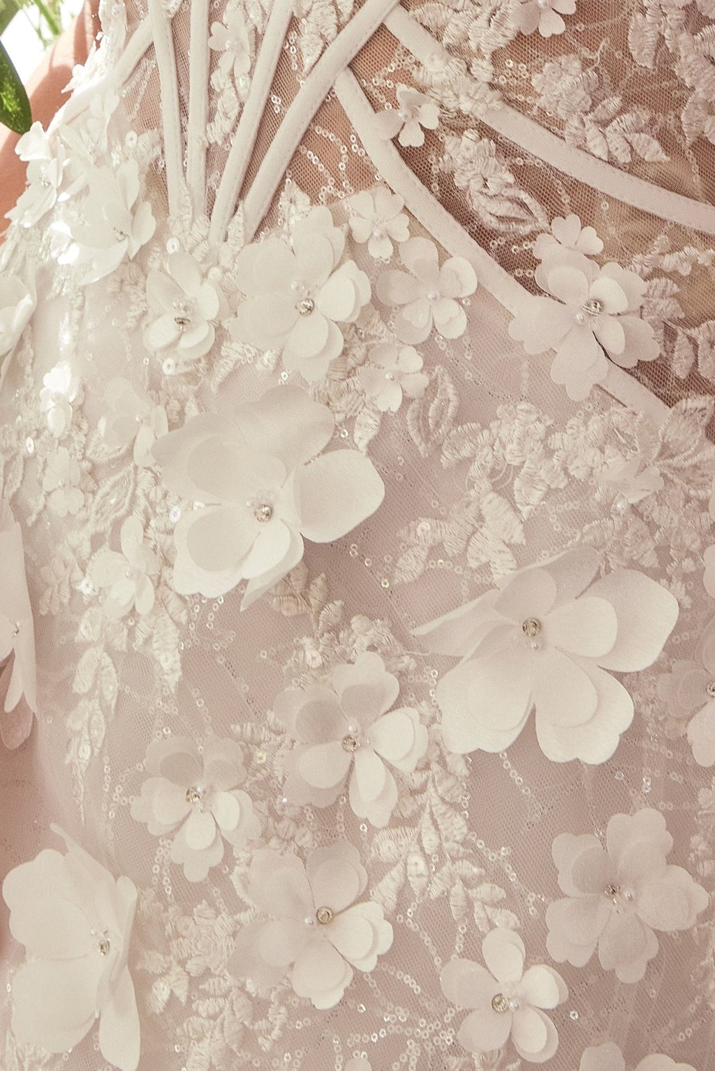 Gwenyth | Short Ivory Dress with Floral Appliqué