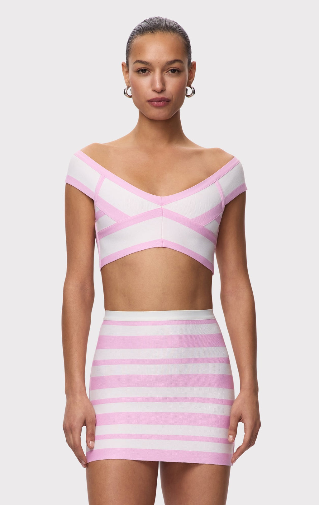 THE SPOTLIGHT CROP TOP