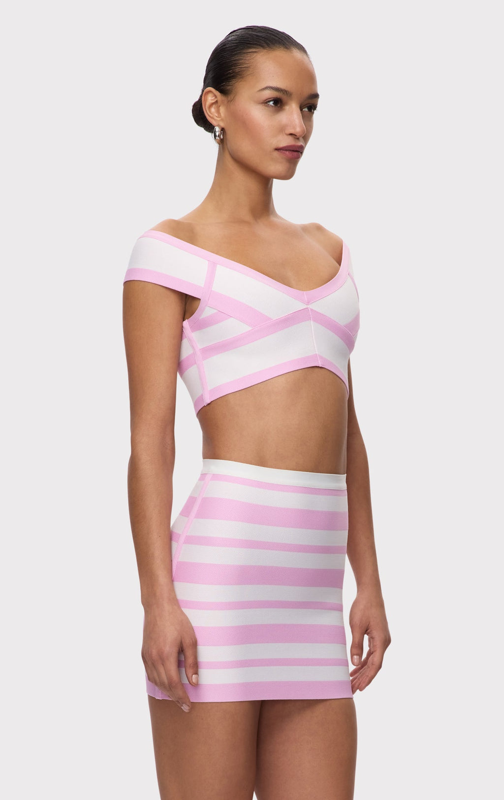 THE SPOTLIGHT CROP TOP