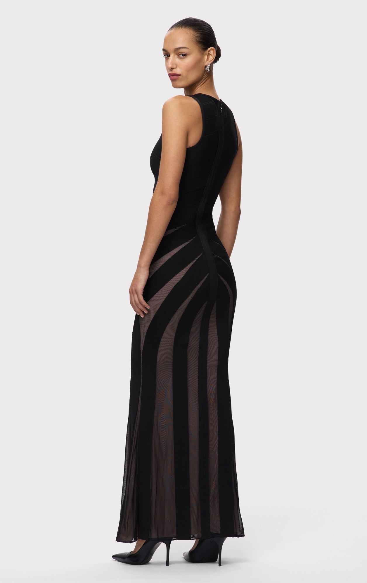 THE VALIA GOWN
