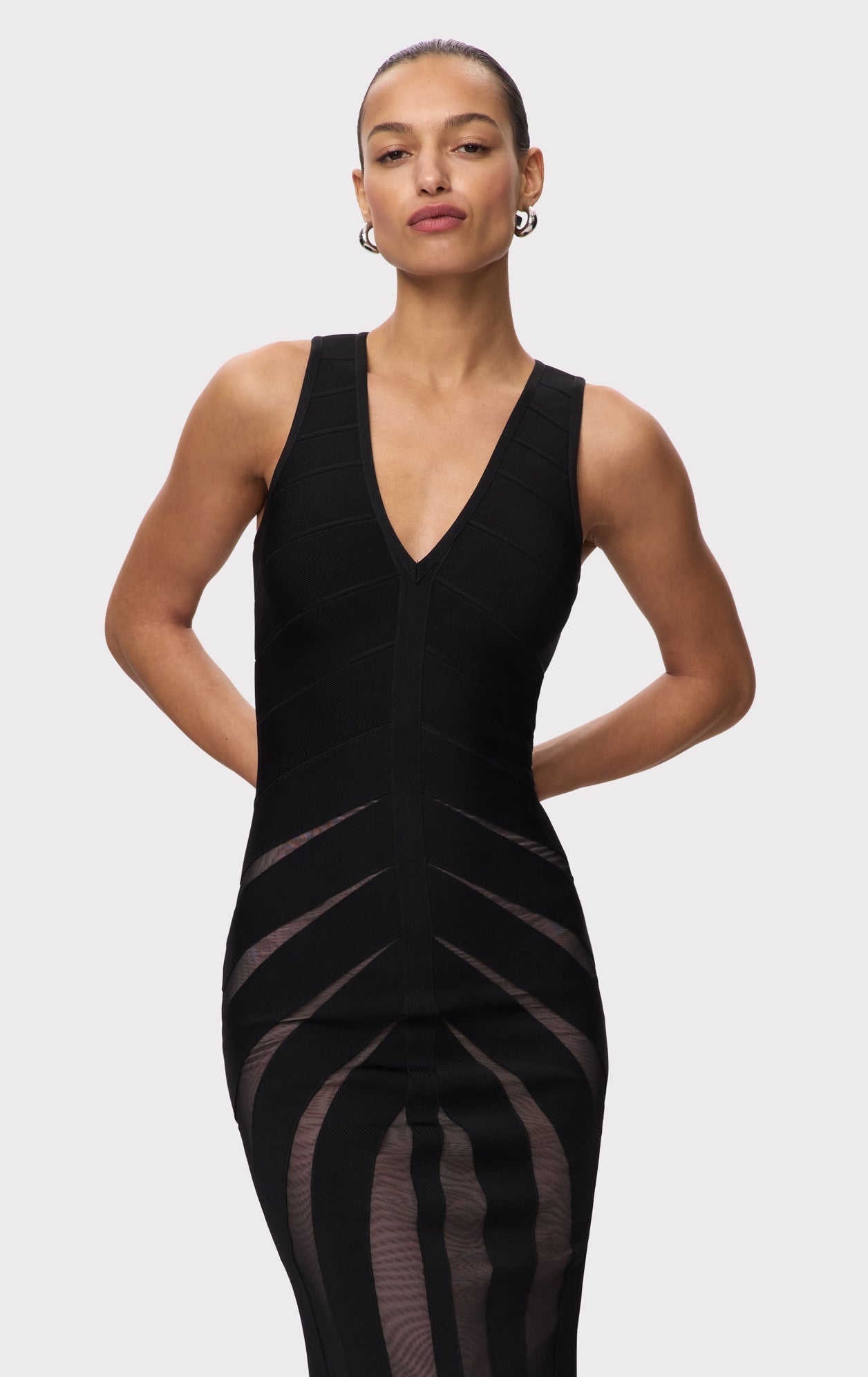 THE VALIA GOWN