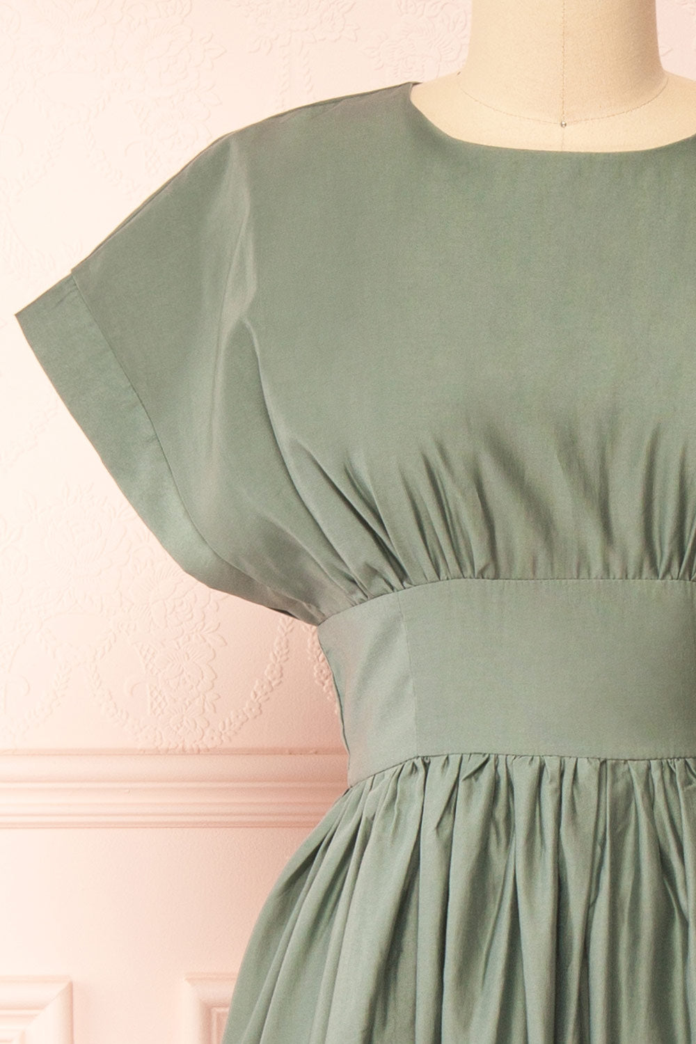 Miriel | Sage Midi Dress w/ Short Sleeves