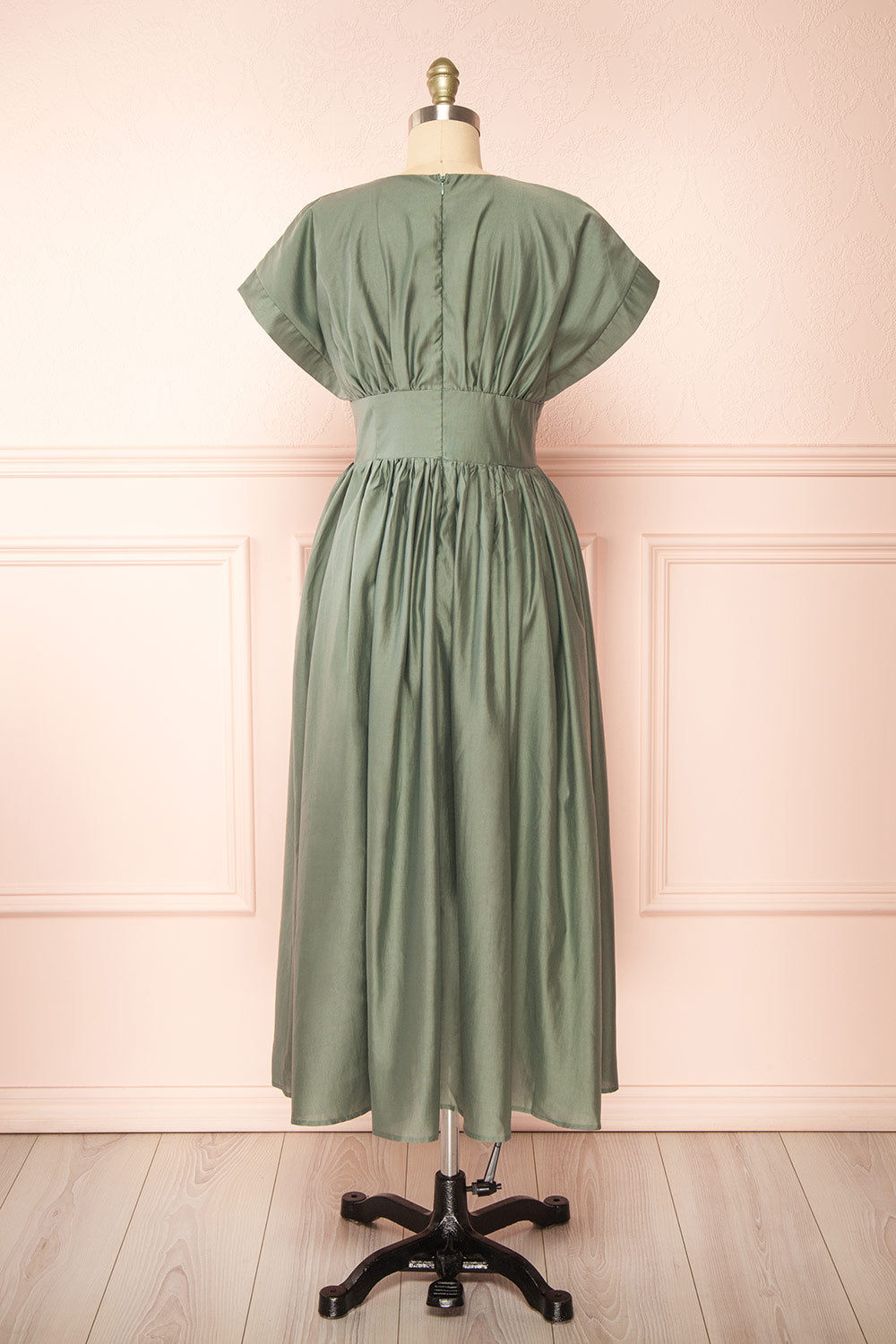 Miriel | Sage Midi Dress w/ Short Sleeves