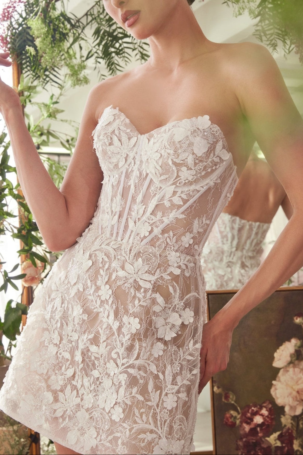 Nalah | White Short Corset Dress with Appliqués