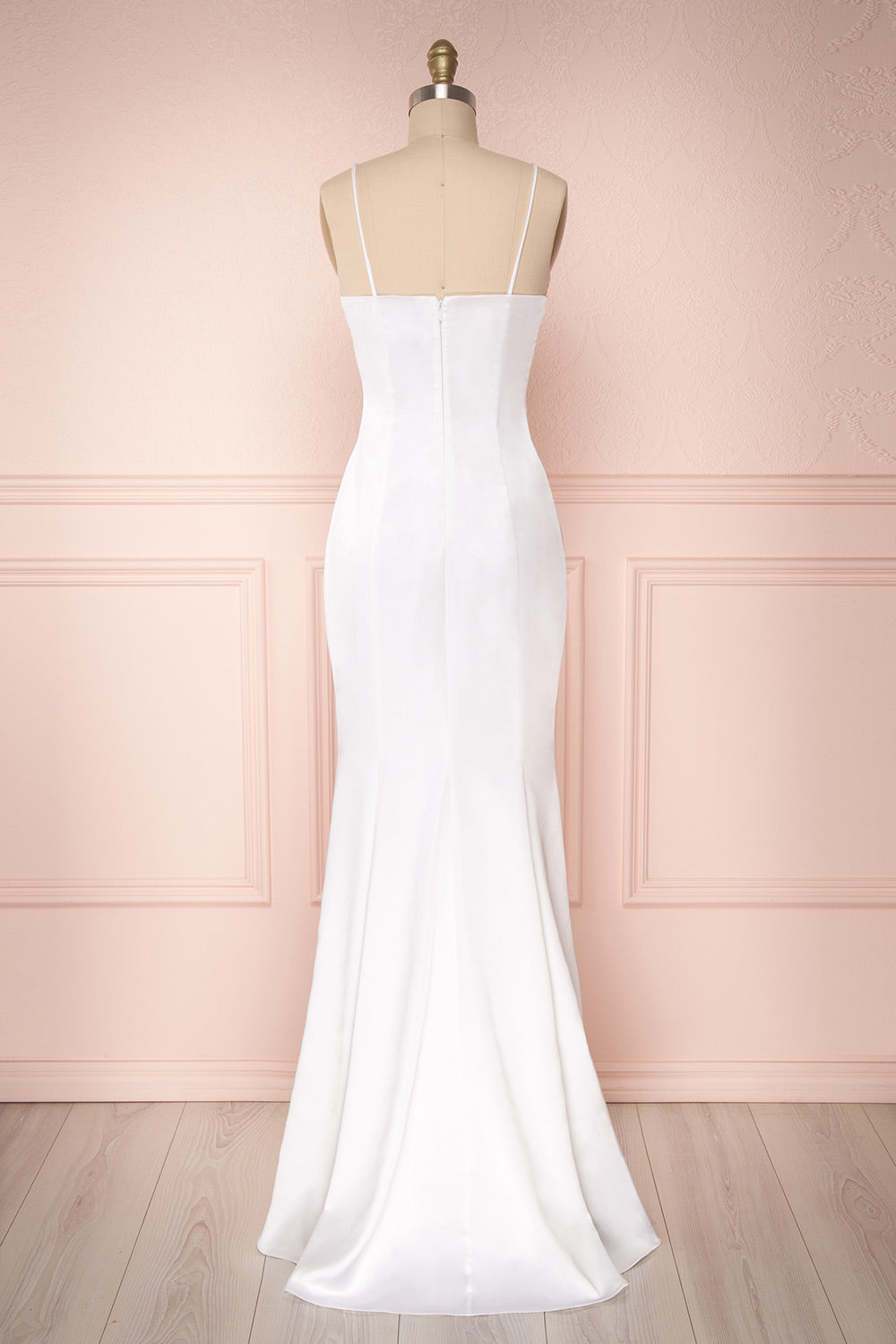 Naomie Ivory | Silky Mermaid Bridal Gown with Slit by Arti Gogna