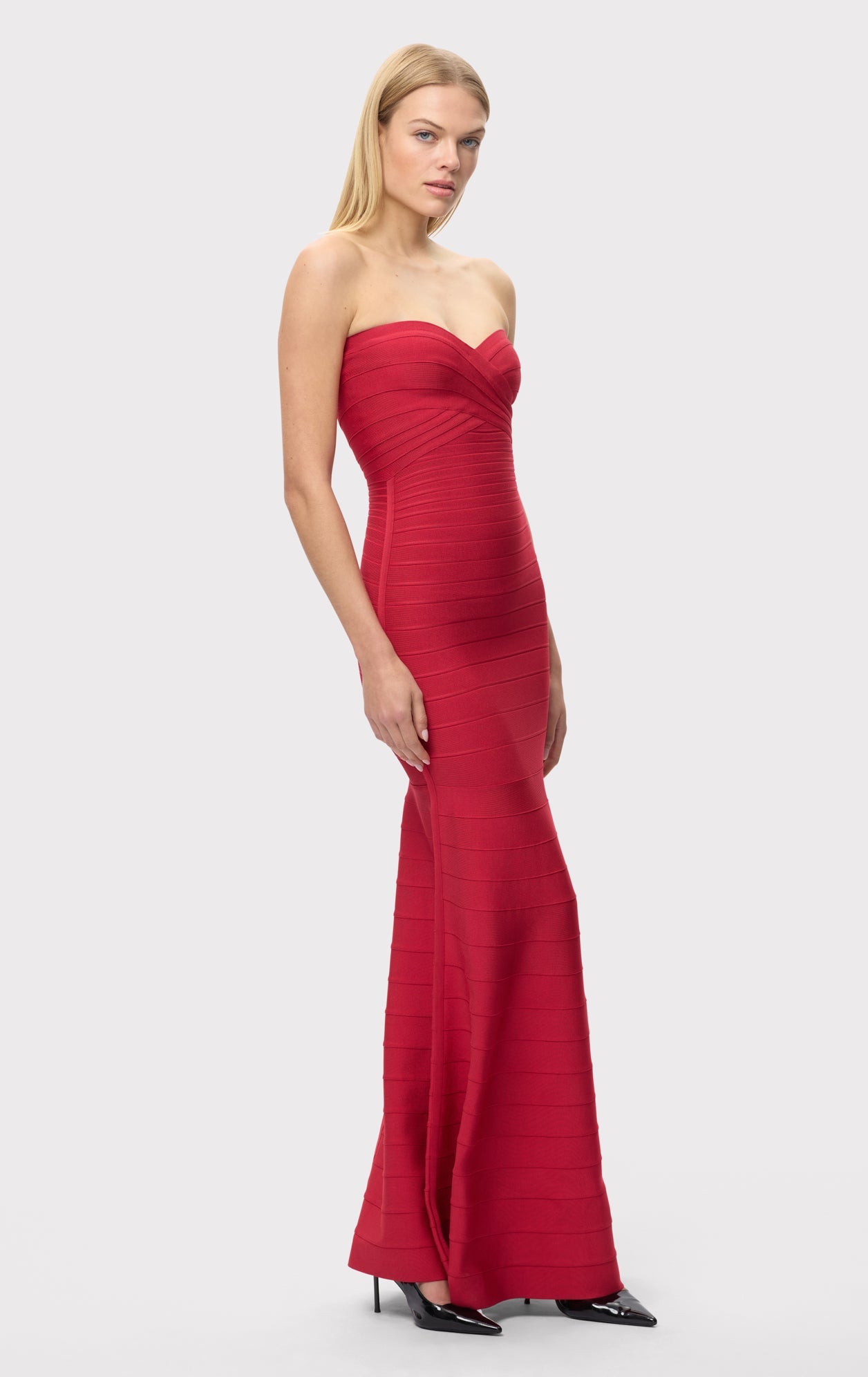 THE SARA GOWN