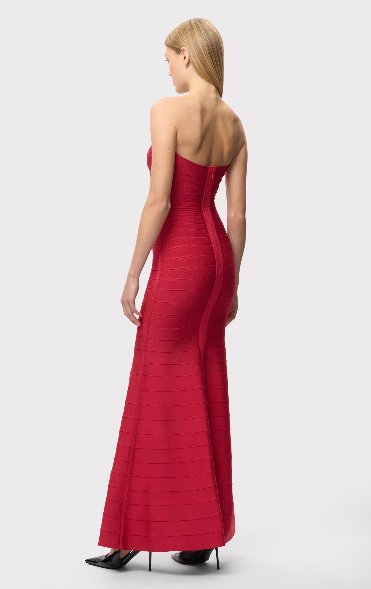 THE SARA GOWN
