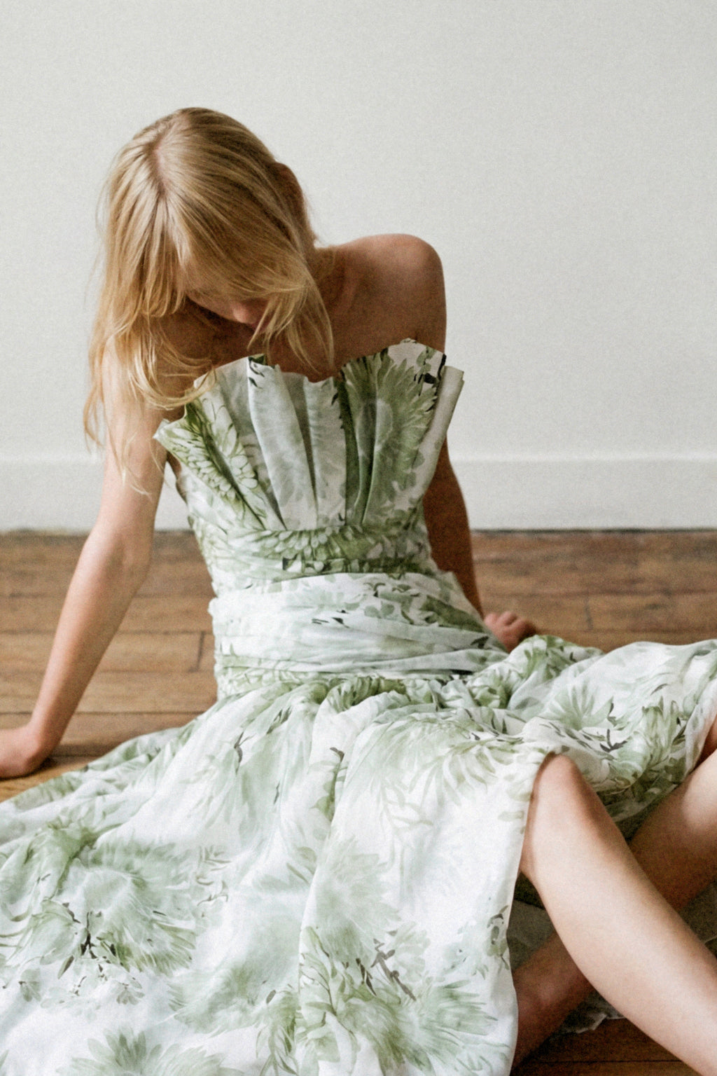 Reflector Gown
