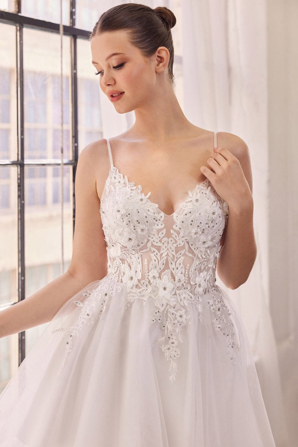 Danna | Short Sparkly White Dress with Embroidery