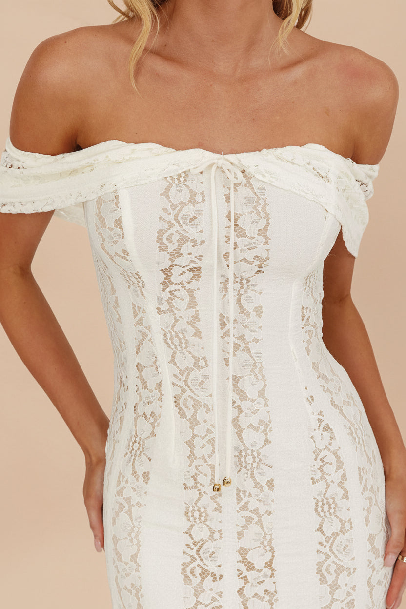 Sangaya | Off-Shoulder Cream Lace Maxi Wedding Dress