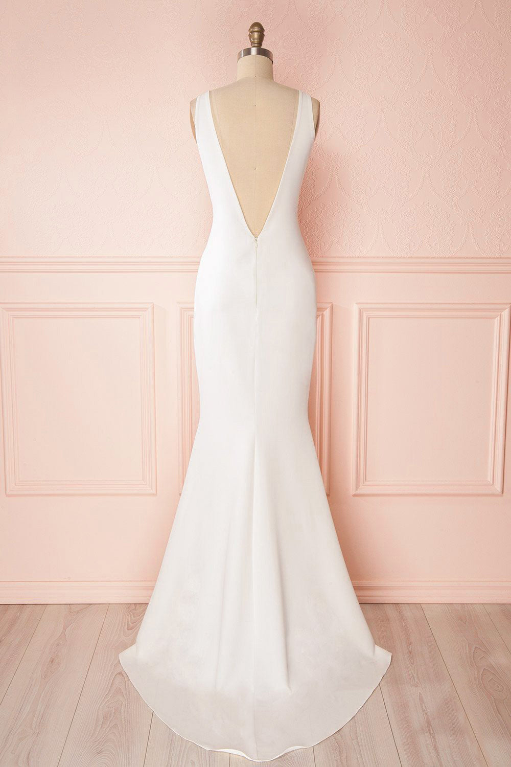 Sanya Ivory | Backless Mermaid Gown