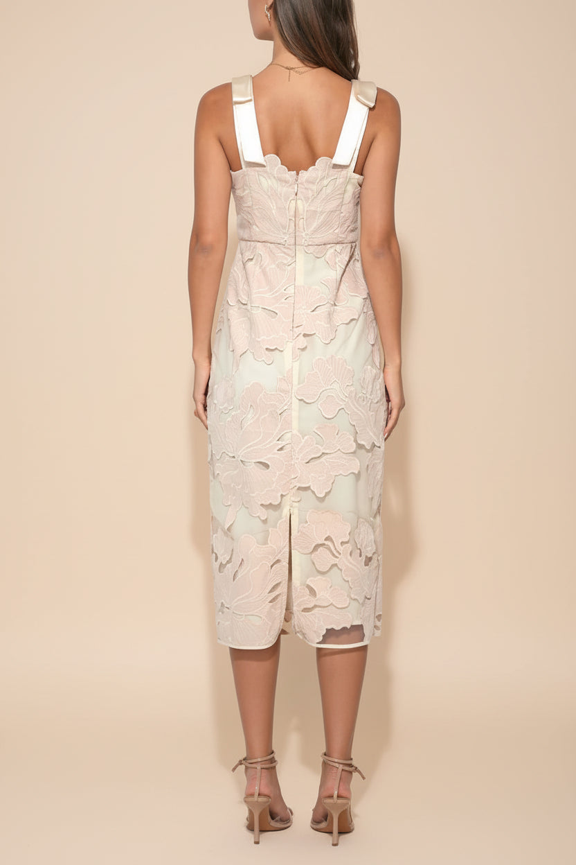 Tsumugi | Midi Dress with Floral Pattern