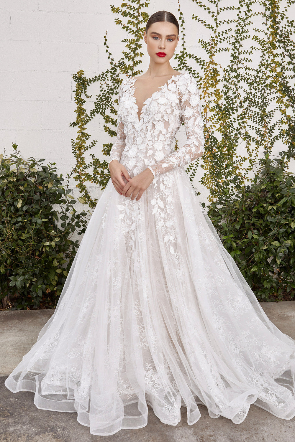 Anaissa | Long Sleeve Backless Wedding Gown w/ Train