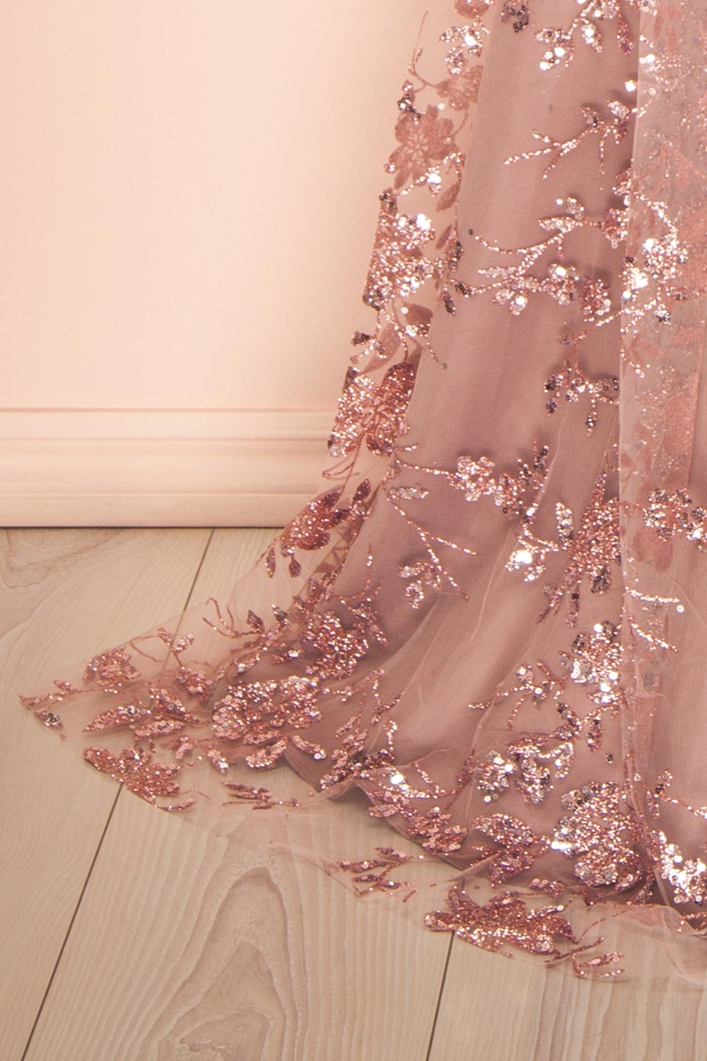 Alix Mauve | Glittery V-Neck Maxi Dress