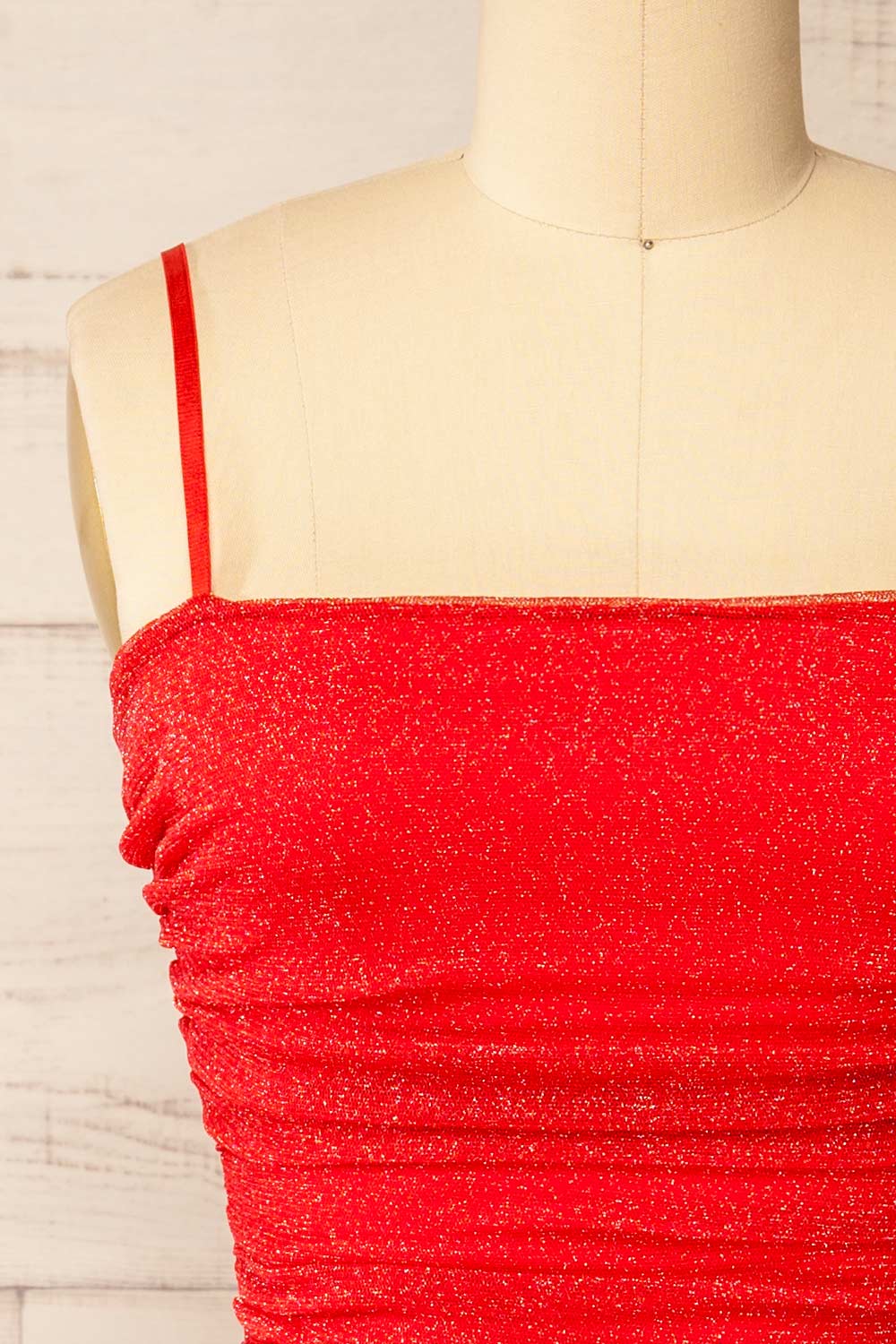 Baku Red | Fitted Ruched Sparkly Midi Dress