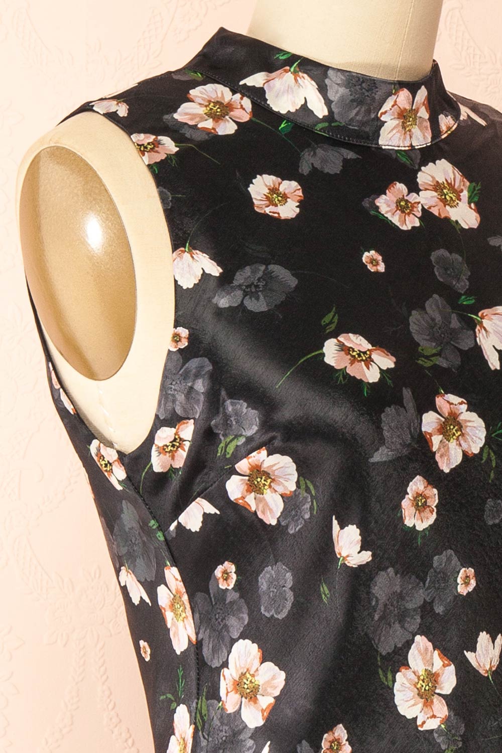 Dalilah | Short Floral Dress with Open Back