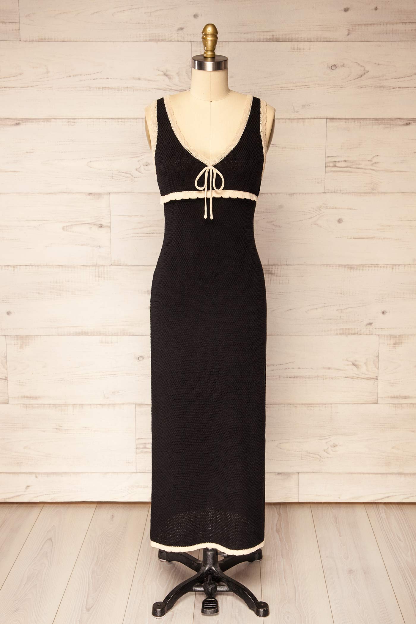Dhuburi | Black Knit Midi Dress with Contrast Scalloped Trim
