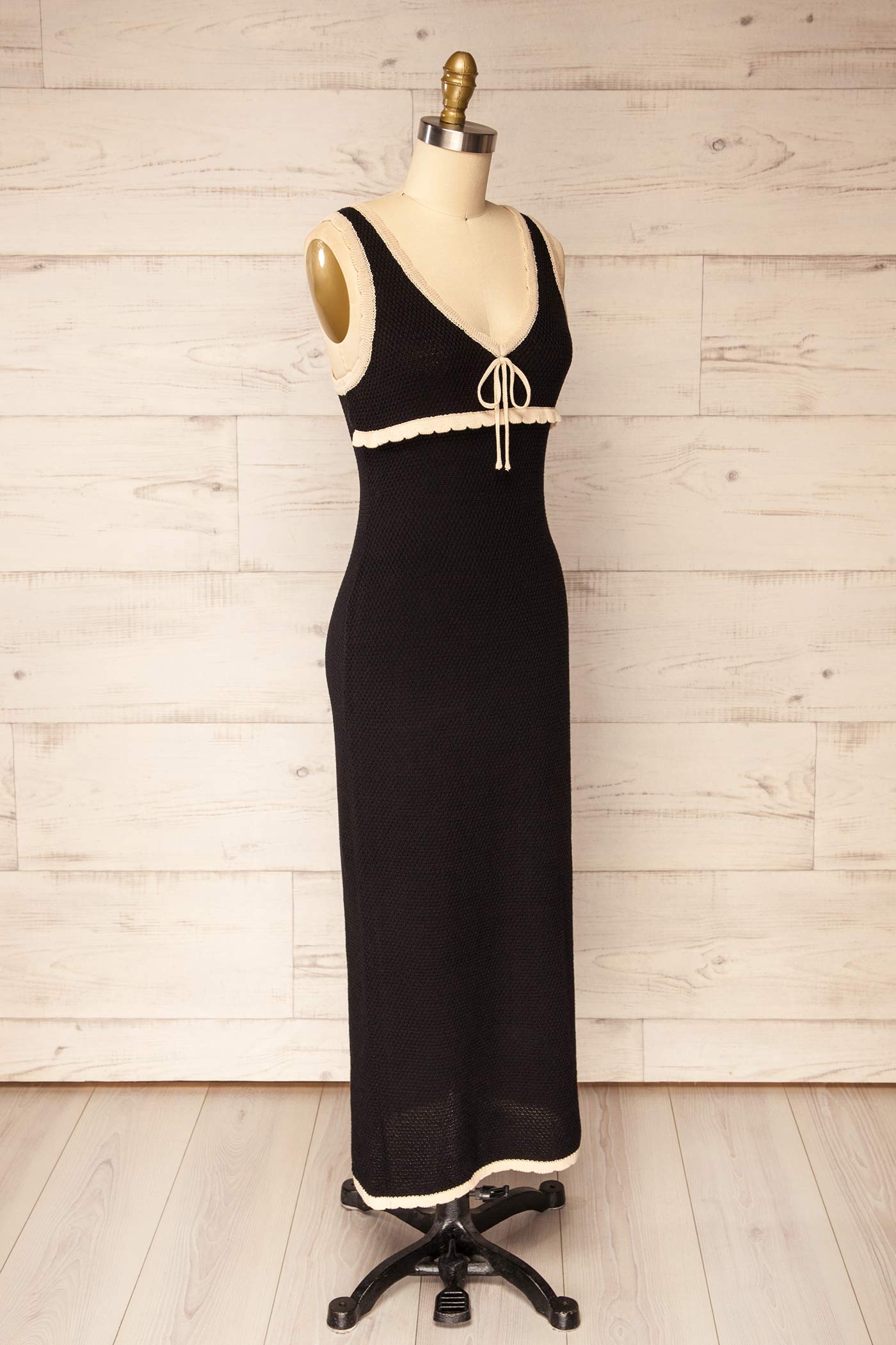 Dhuburi | Black Knit Midi Dress with Contrast Scalloped Trim