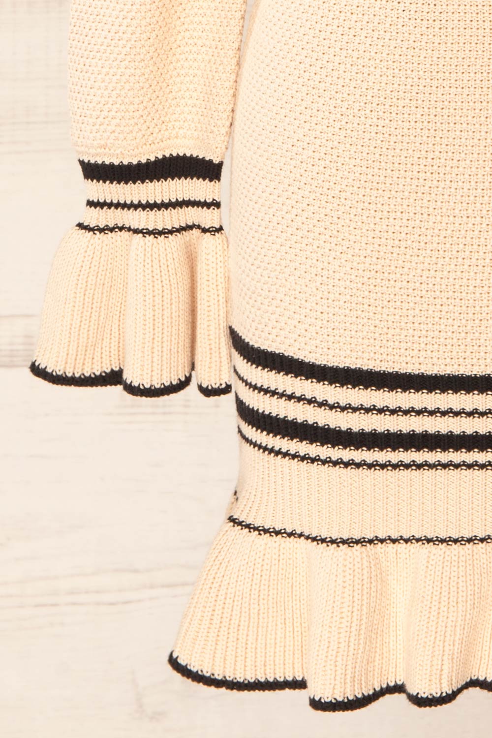 Dublin | Fitted Beige Knitted Short Dress