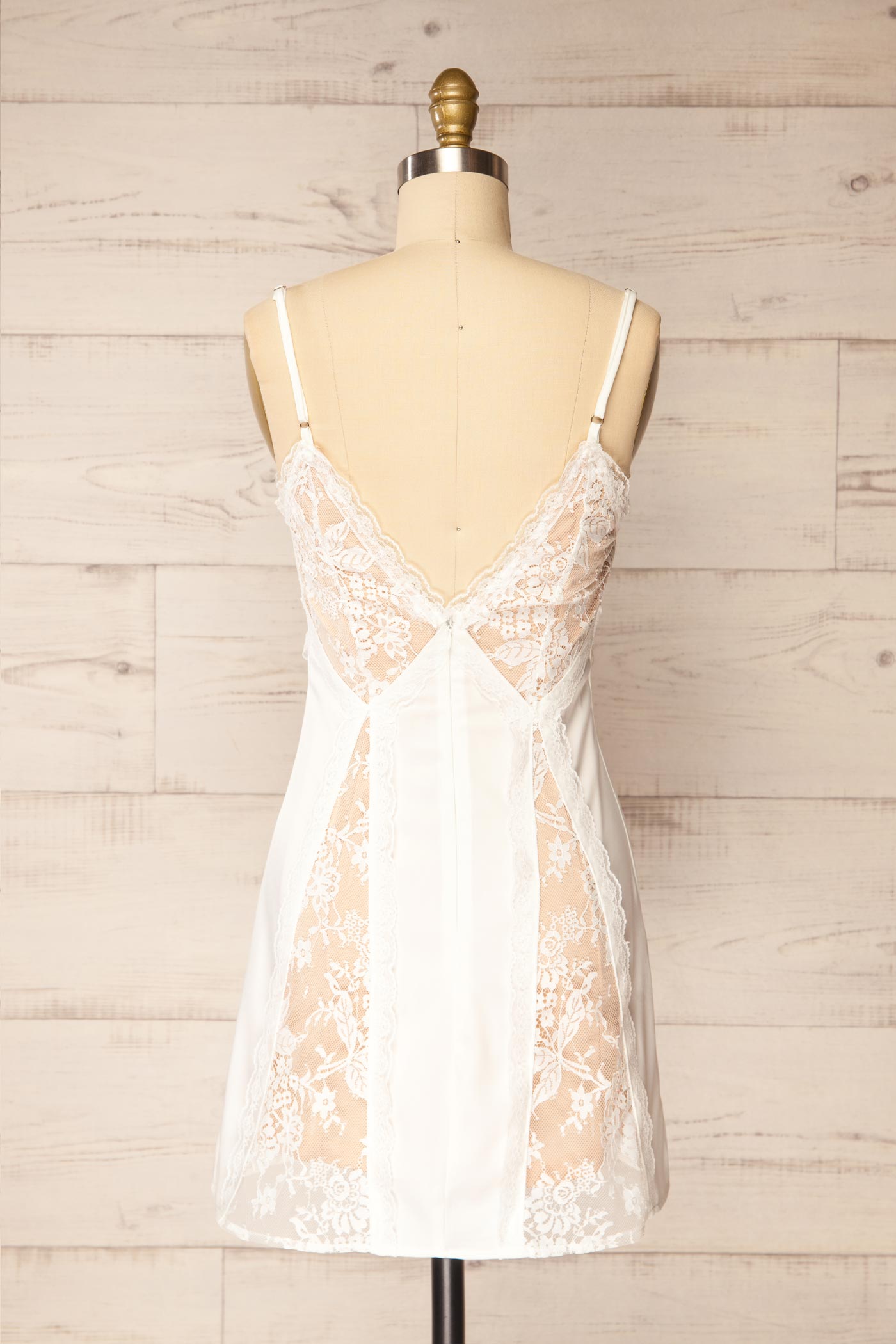 Eboli | White Lace Short Dress with Beige Lining