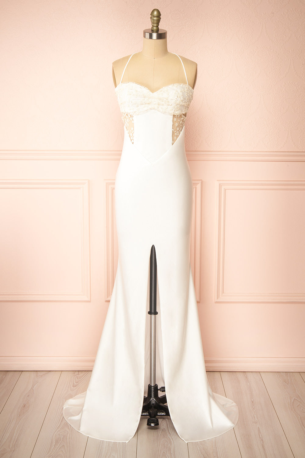 Elaria Ivory | Embroidered Fitted Wedding Dress with Slit by Arti Gogna