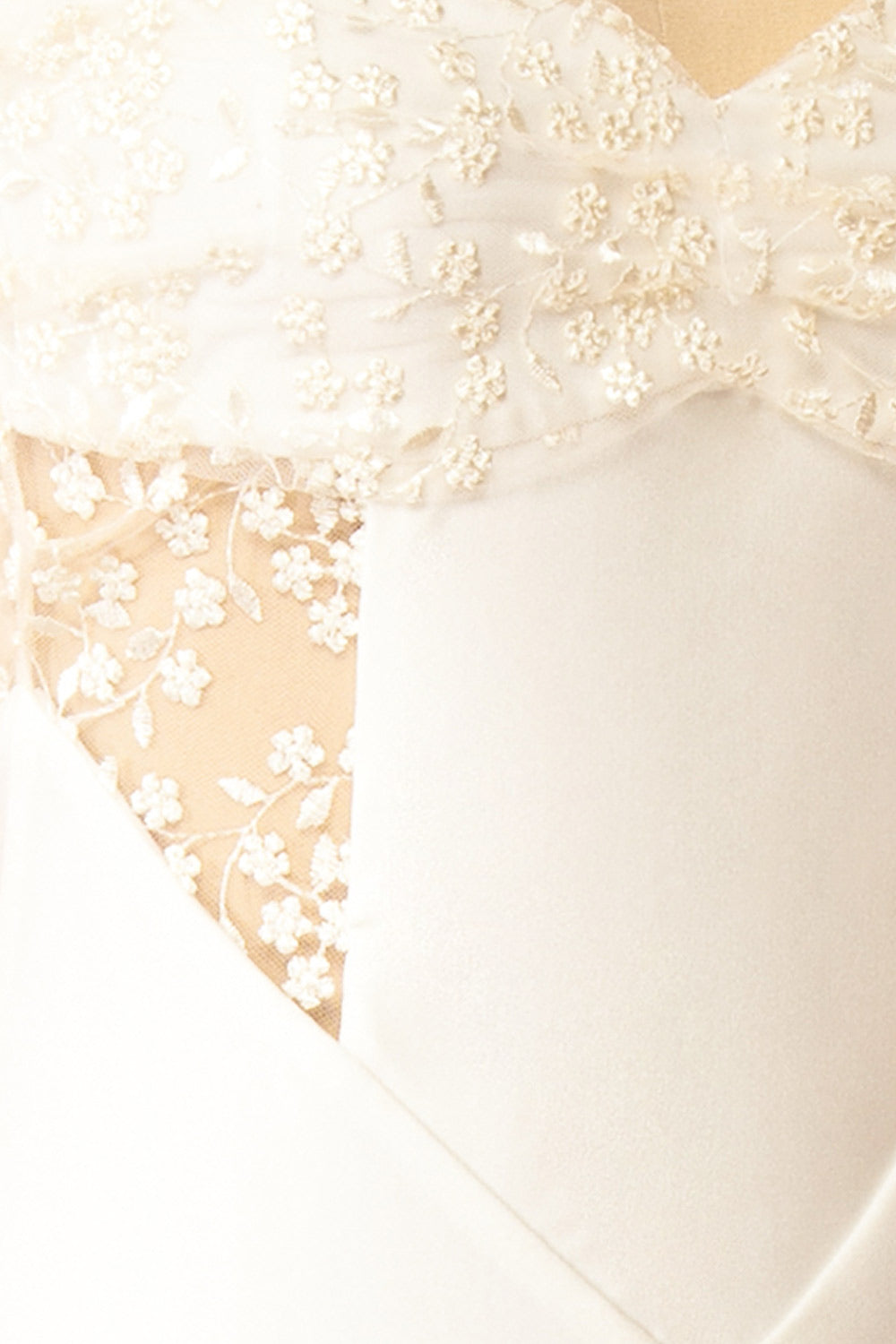 Elaria Ivory | Embroidered Fitted Wedding Dress with Slit by Arti Gogna