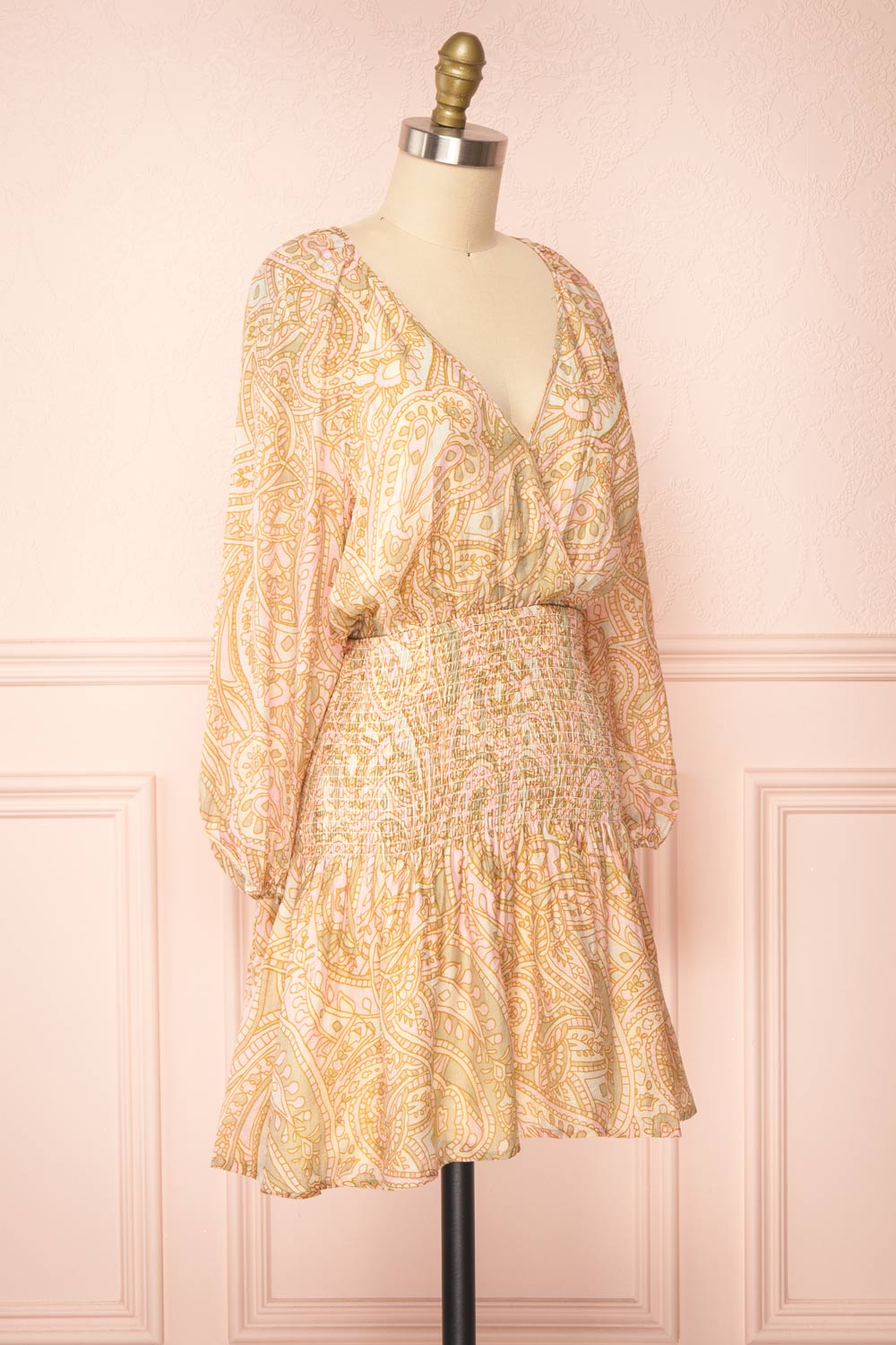 Freela | Short Paisely Patterned V-Neck Dress