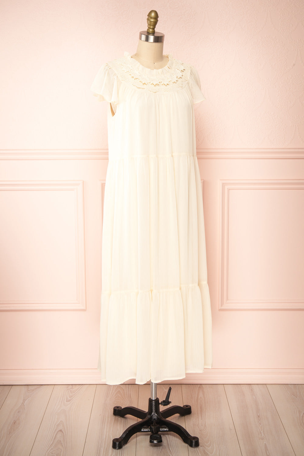 Eudoxia | Shift Midi Dress w/ Embroidered Collar