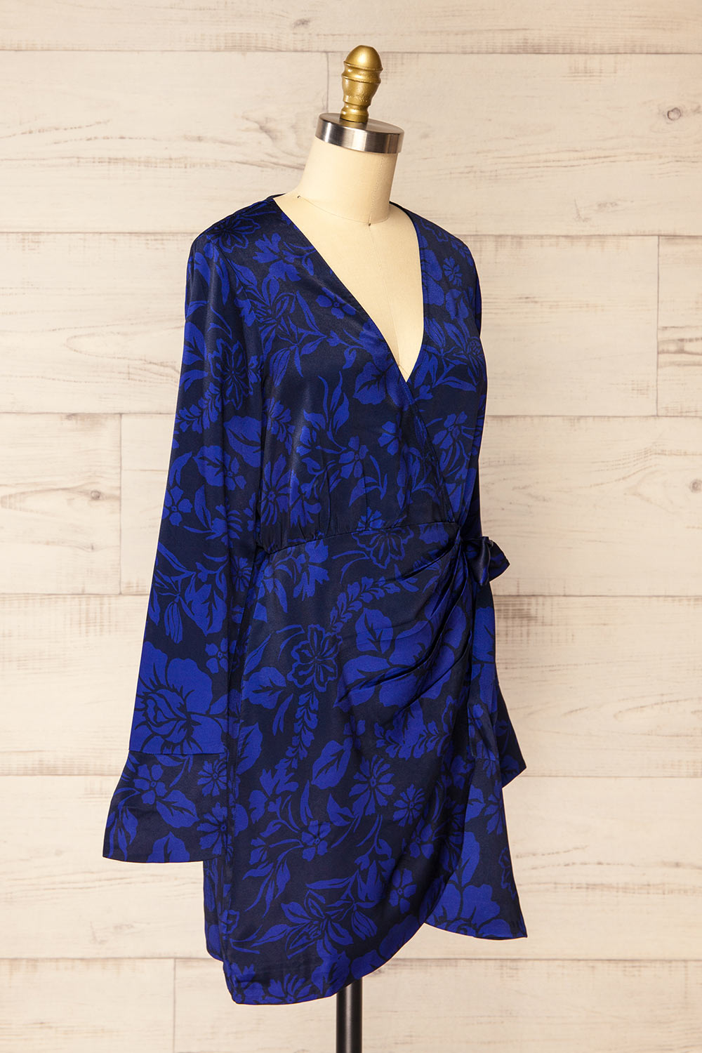 Feline | Short Wrap Dress w/ Long Sleeves