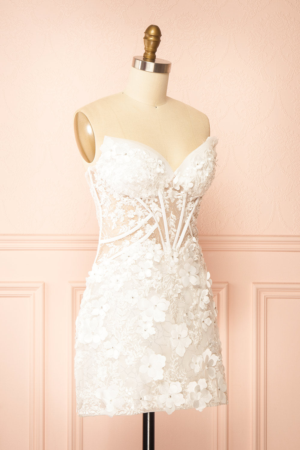 Gwenyth | Short Ivory Dress with Floral Appliqué