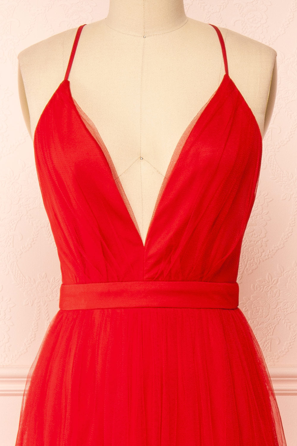 Ilaria Red | Tulle Gown w/ Plunging Neckline
