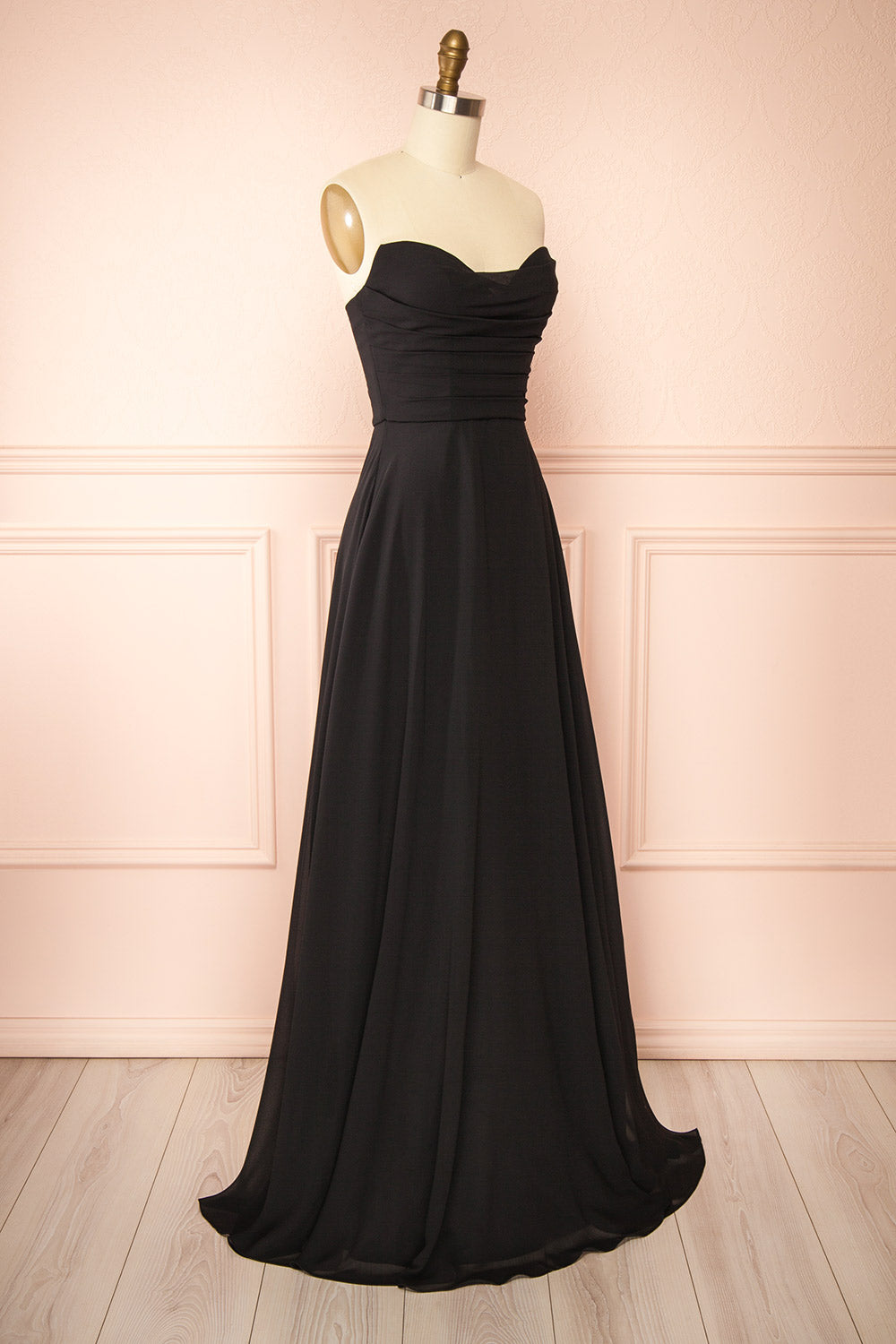 Janie Black | Chiffon Maxi Dress with Sweetheart Neckline and Scarf