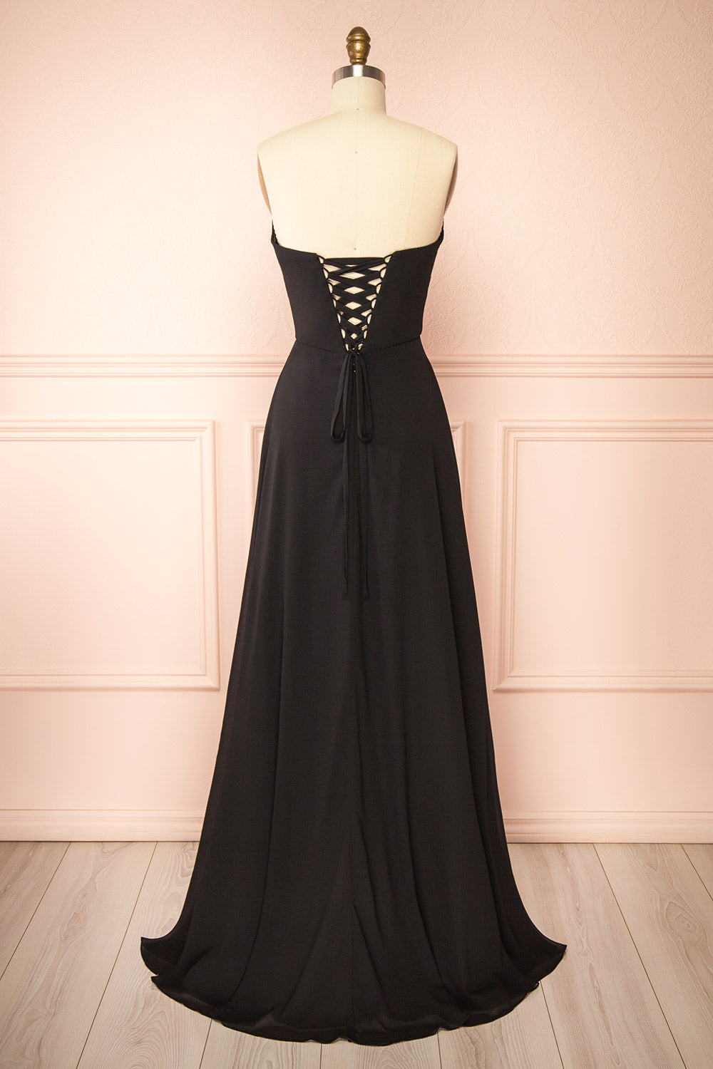 Janie Black | Chiffon Maxi Dress with Sweetheart Neckline and Scarf