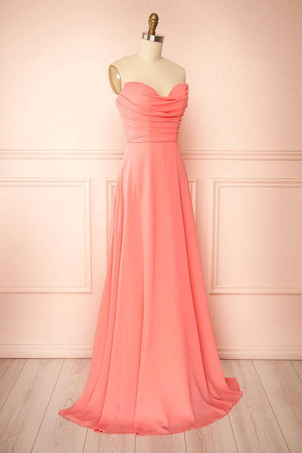 Janie Coral | Chiffon Maxi Dress with Sweetheart Neckline and Scarf
