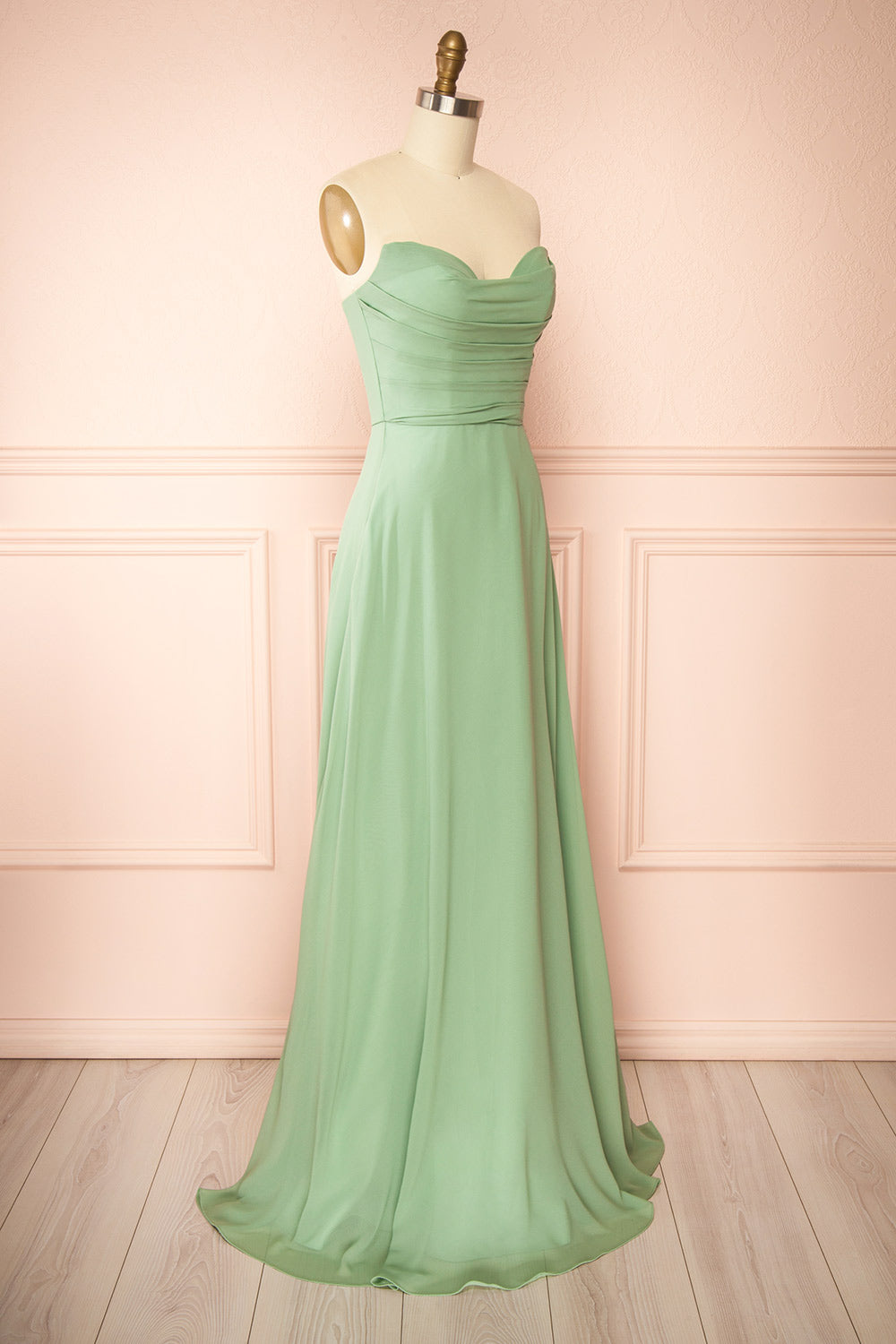 Janie Sage | Chiffon Maxi Dress with Sweetheart Neckline and Scarf