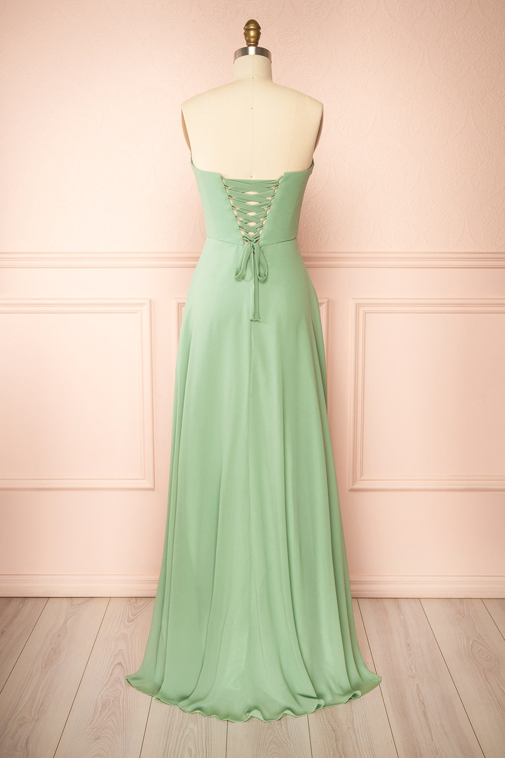 Janie Sage | Chiffon Maxi Dress with Sweetheart Neckline and Scarf