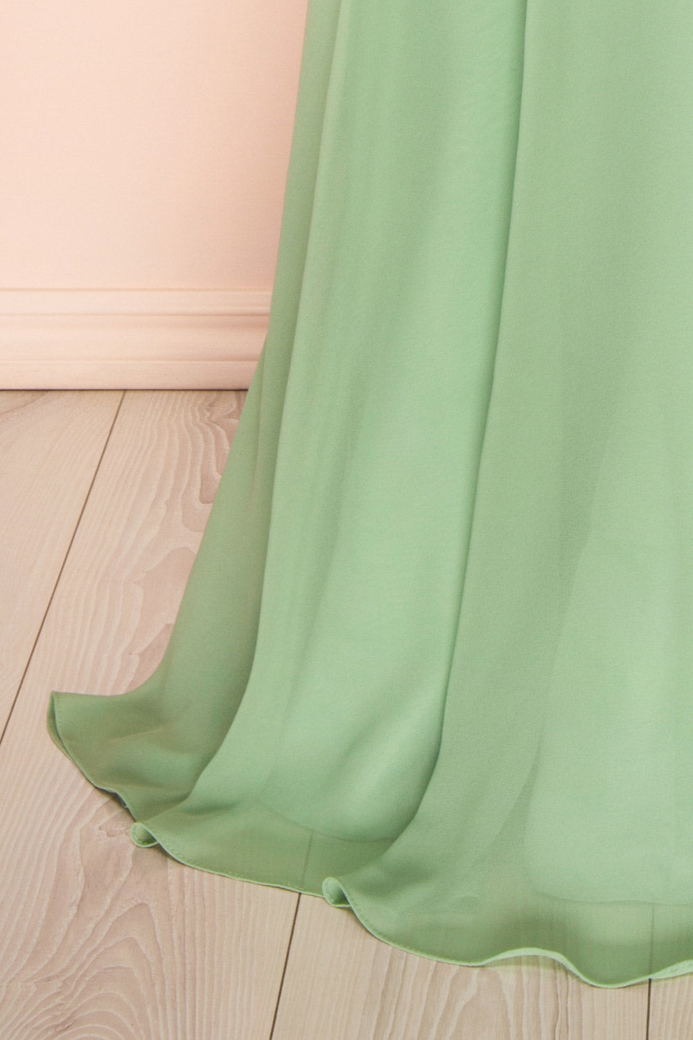 Janie Sage | Chiffon Maxi Dress with Sweetheart Neckline and Scarf