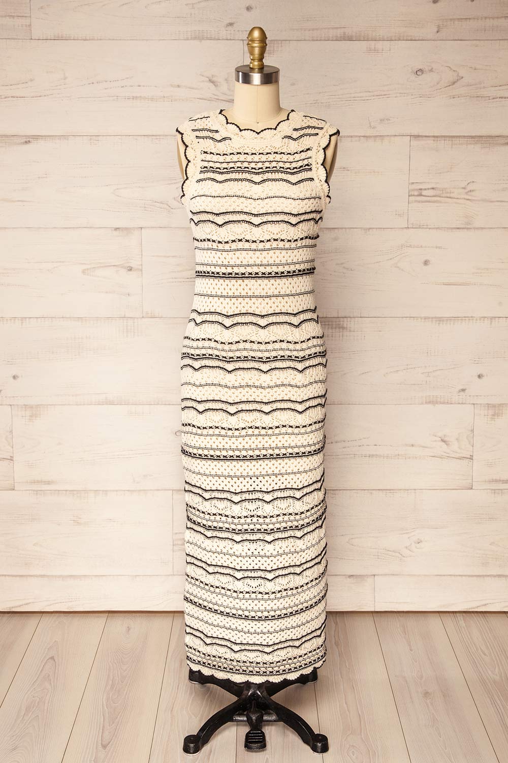 Kande | Long Fitted Striped Crochet Dress
