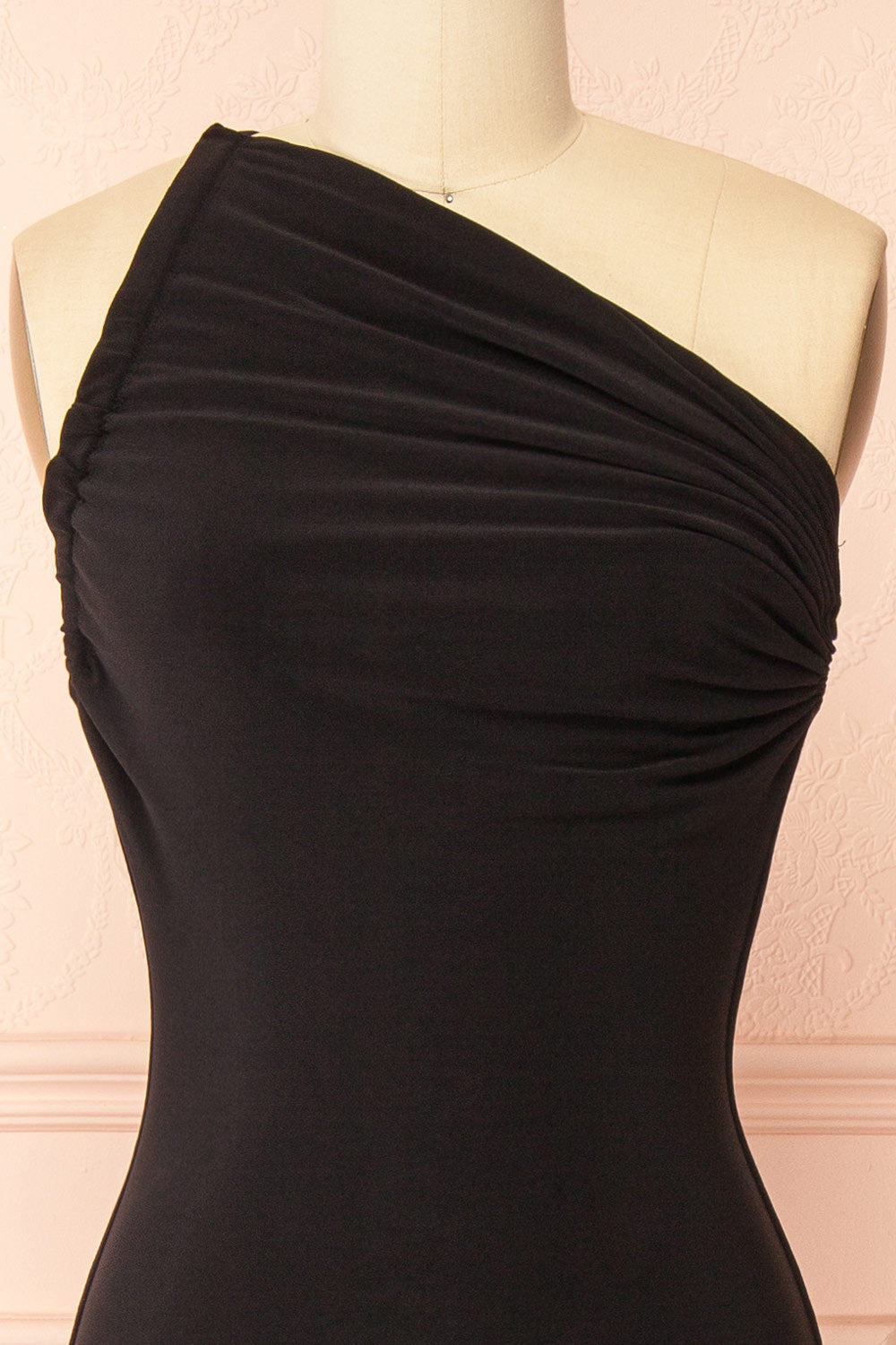Lindy Black | Fitted Open Back Maxi Dress with Versatile Neckline