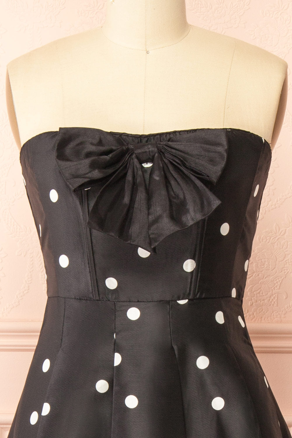 Nesrine | Strapless Black Dress with Polka Dots