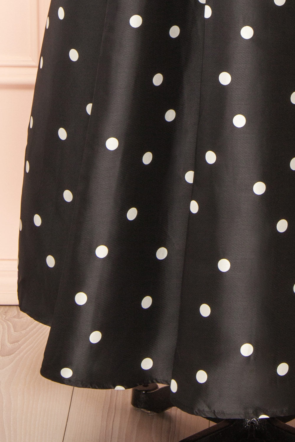 Nesrine | Strapless Black Dress with Polka Dots