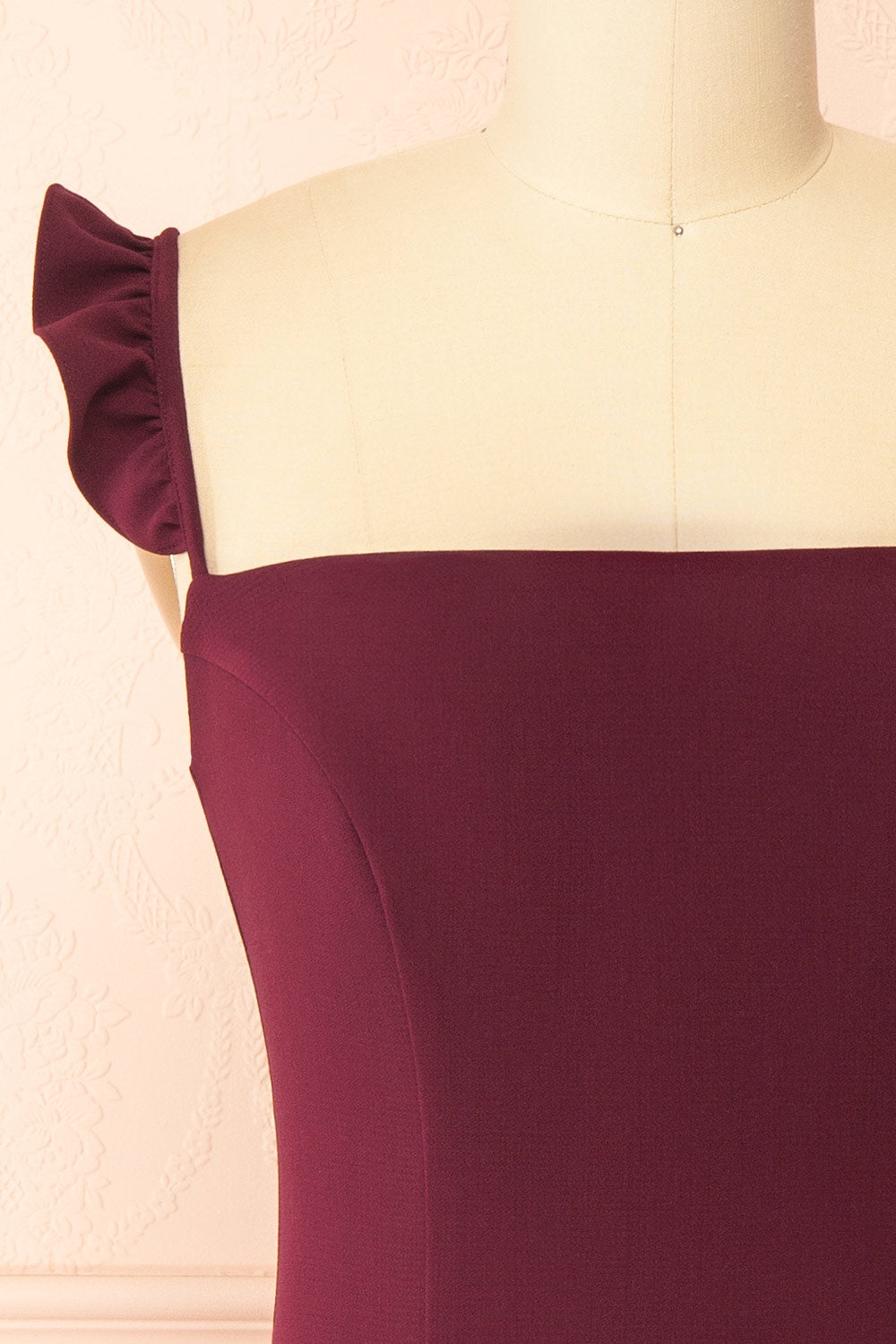 Palora Burgundy | Short Dress with Ruffled Straps by Arti Gogna
