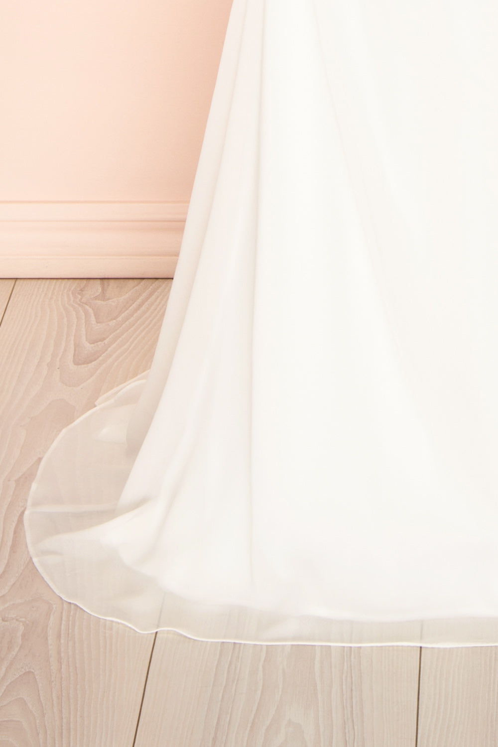 Pricille | Strapless Chiffon Fitted Wedding Dress