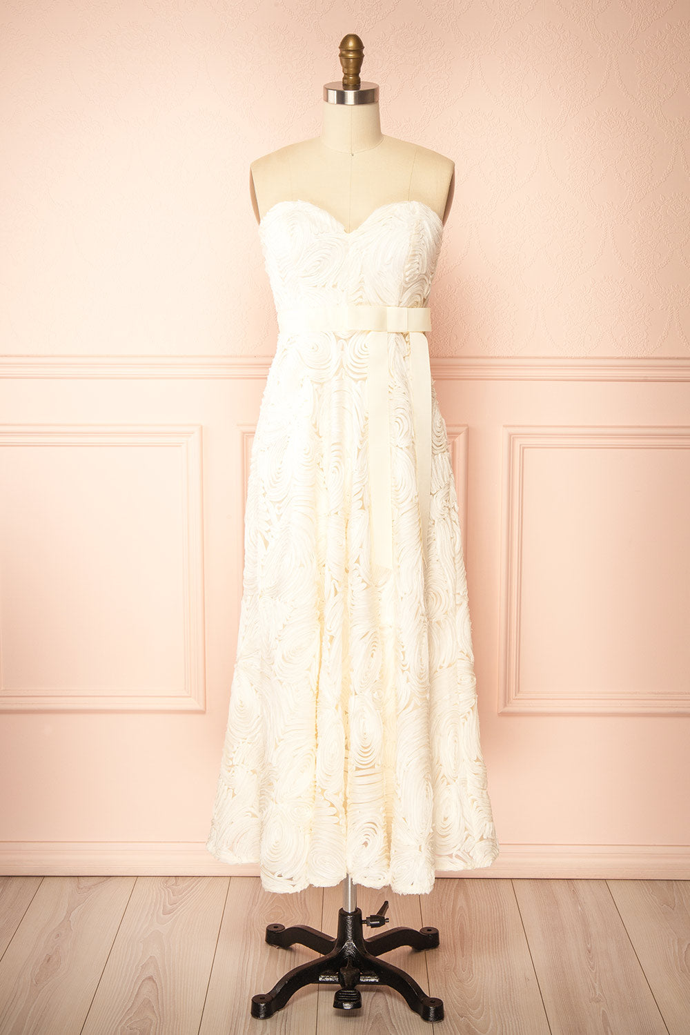 Samarah | Midi Ivory Dress with Swirling Textured Pattern