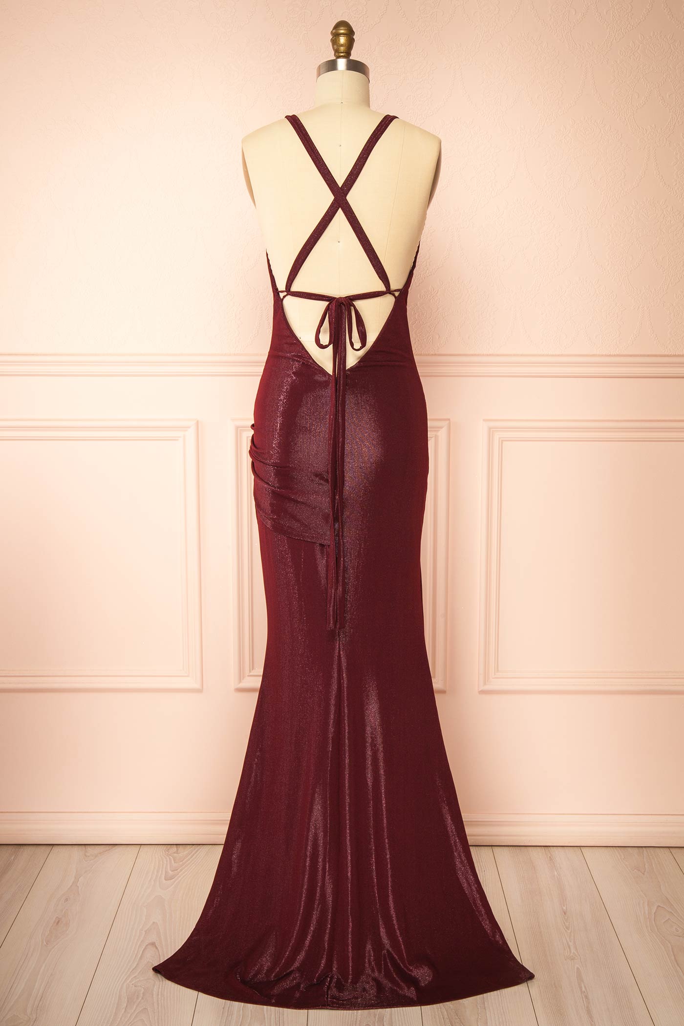 Siham Burgundy | Shimmering Maxi Dress with Open Back