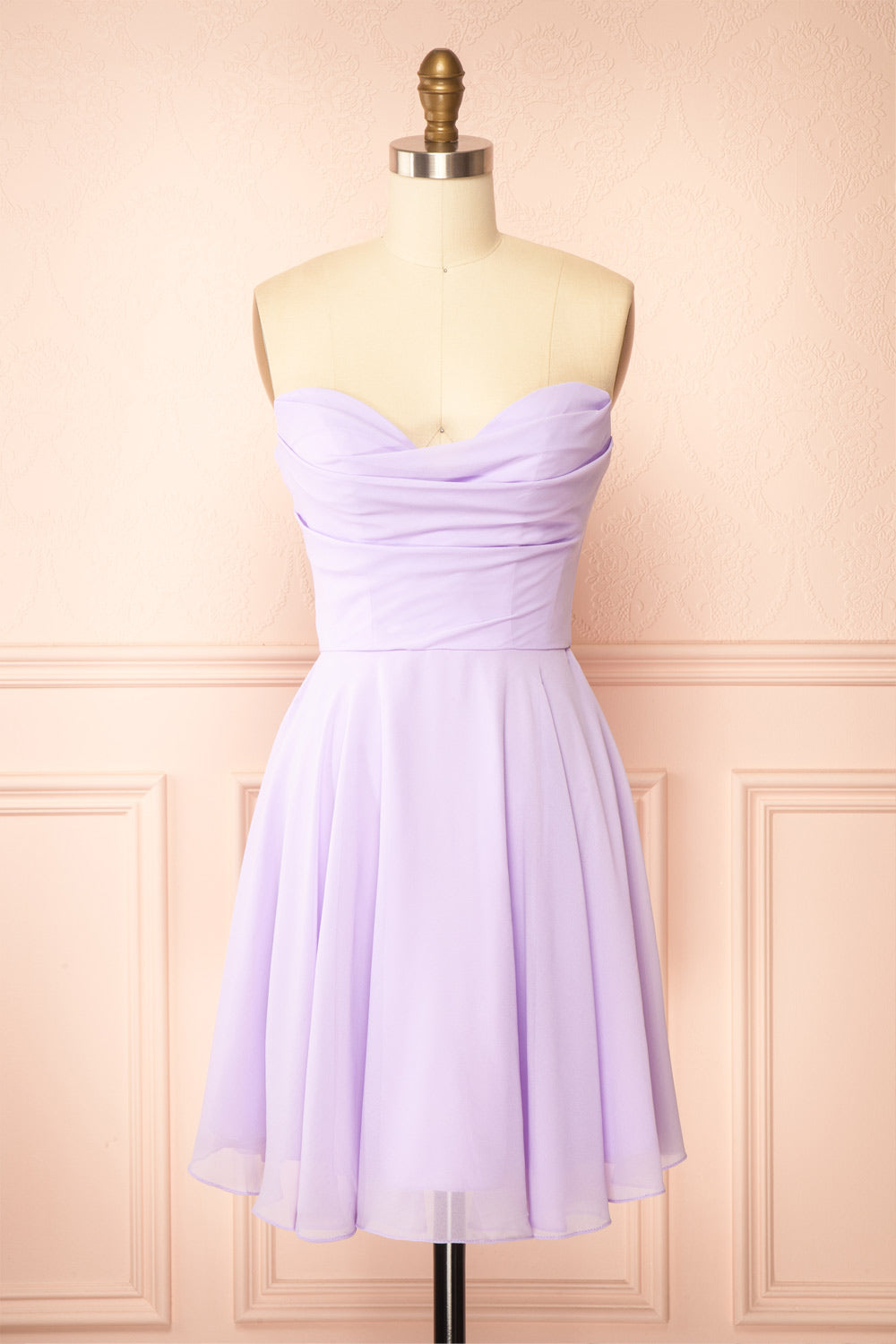 Tamy Lavender | Short Chiffon Dress with Sweetheart Neckline
