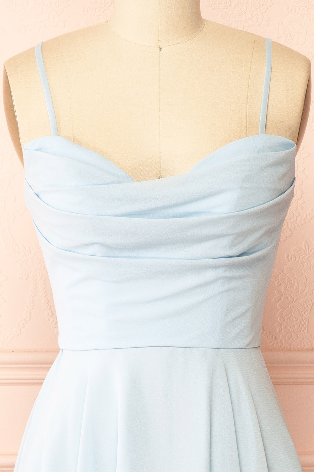 Tamy Light Blue | Short Chiffon Dress with Sweetheart Neckline